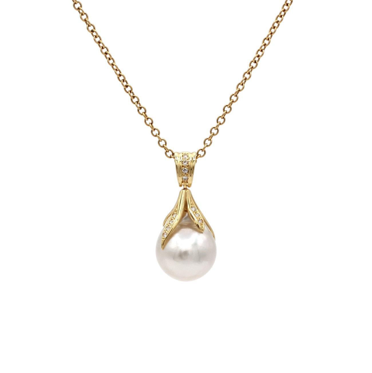 Tulip Pearl Pendant