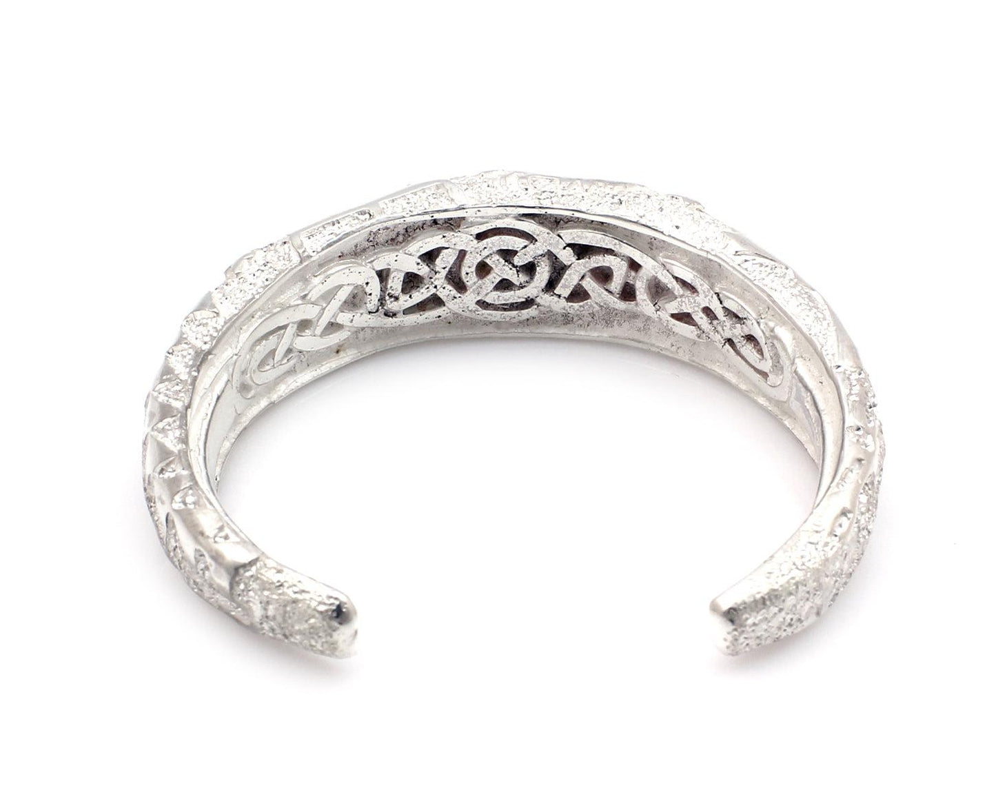 Round Rock Elk/Buffalo Cuff Bracelet-Jewelry-Ben Nighthorse-Sorrel Sky Gallery