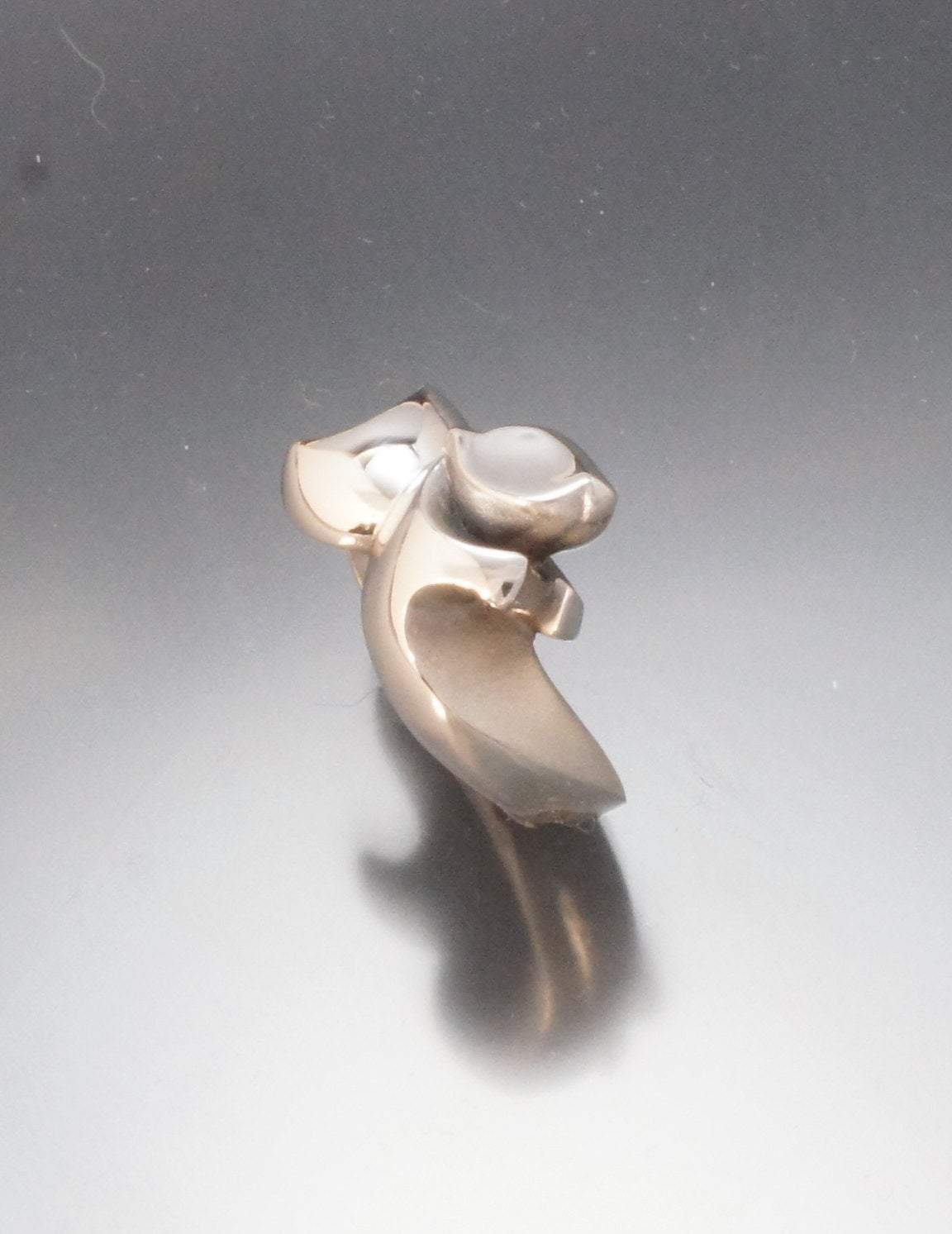 Sea Otter Ring. Michael Tatom. Jewelry. Sorrel Sky Gallery.