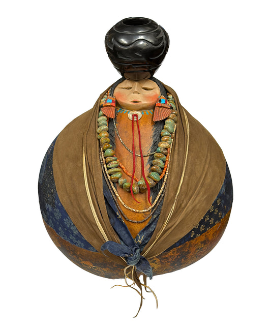 Large Santa Clara Pot Lady