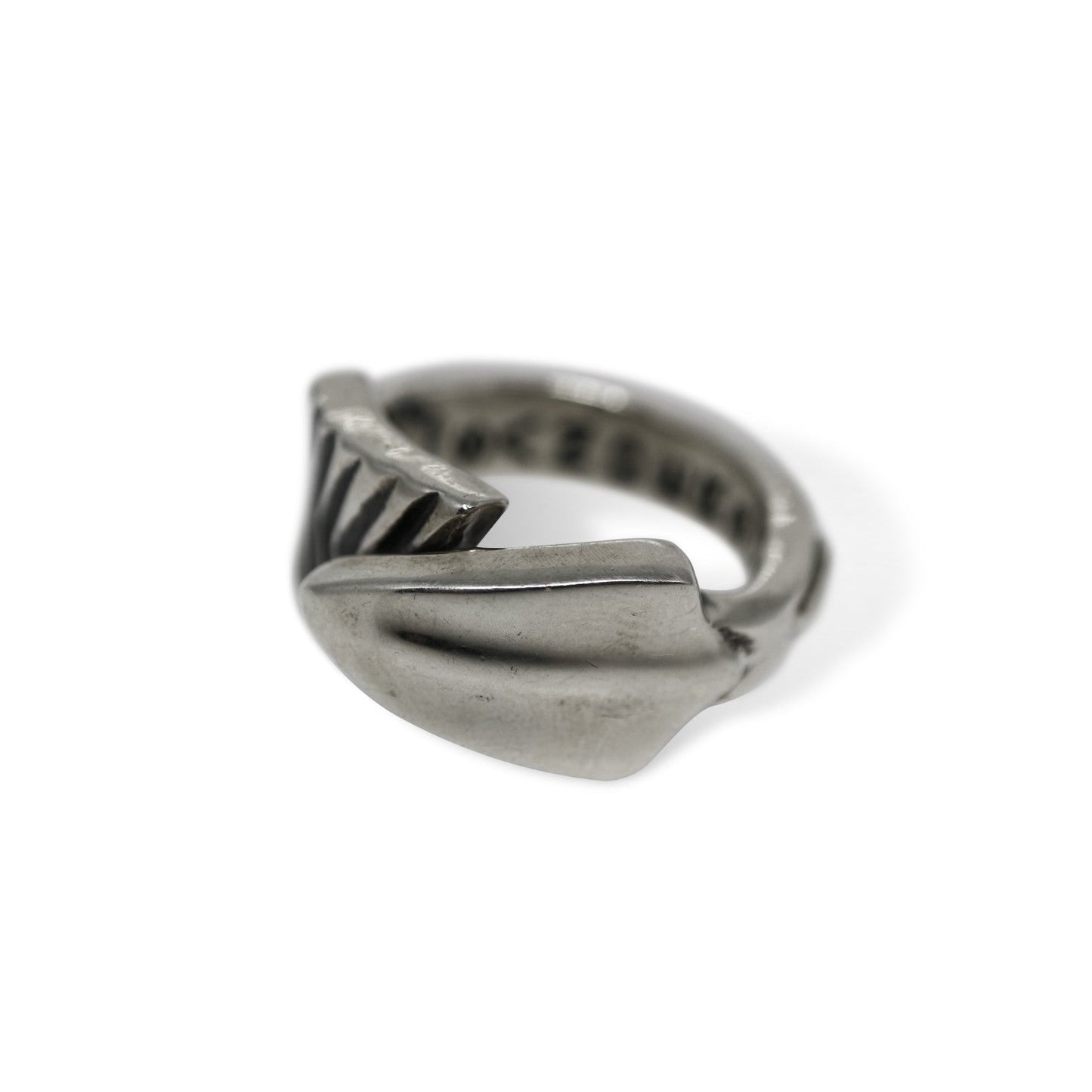 Overlapping Single Arrow Ring