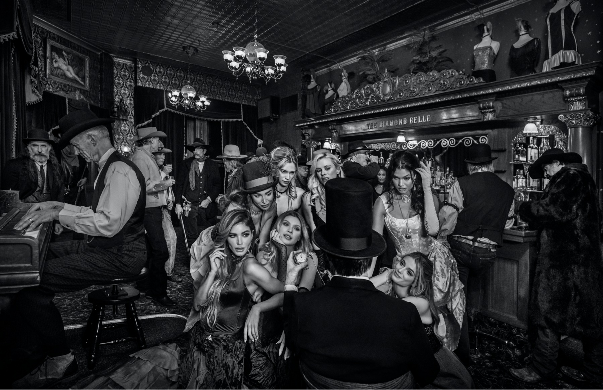 Lincoln-Photographic Print-David Yarrow-Sorrel Sky Gallery