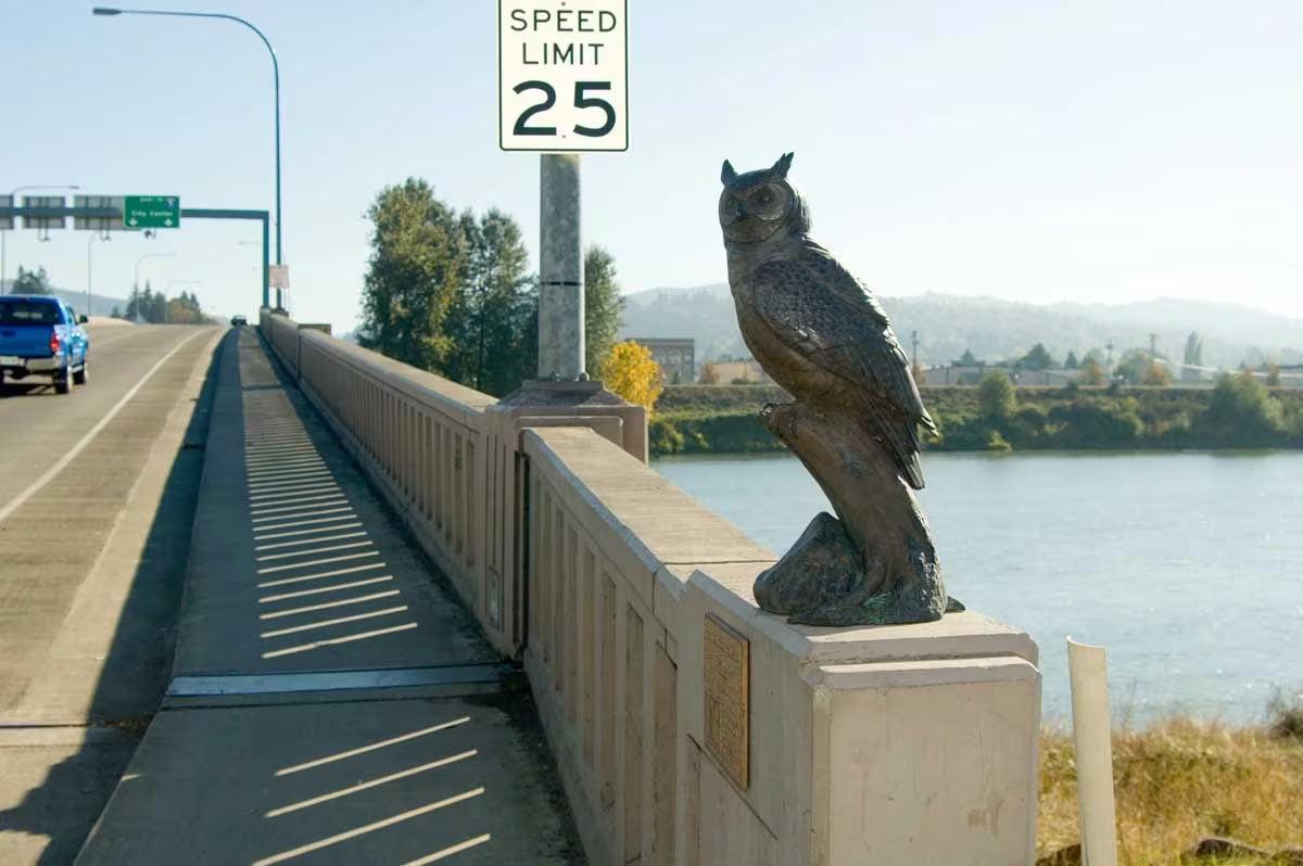 Sunriver Sentinel-Sculpture-Rip Caswell-Sorrel Sky Gallery