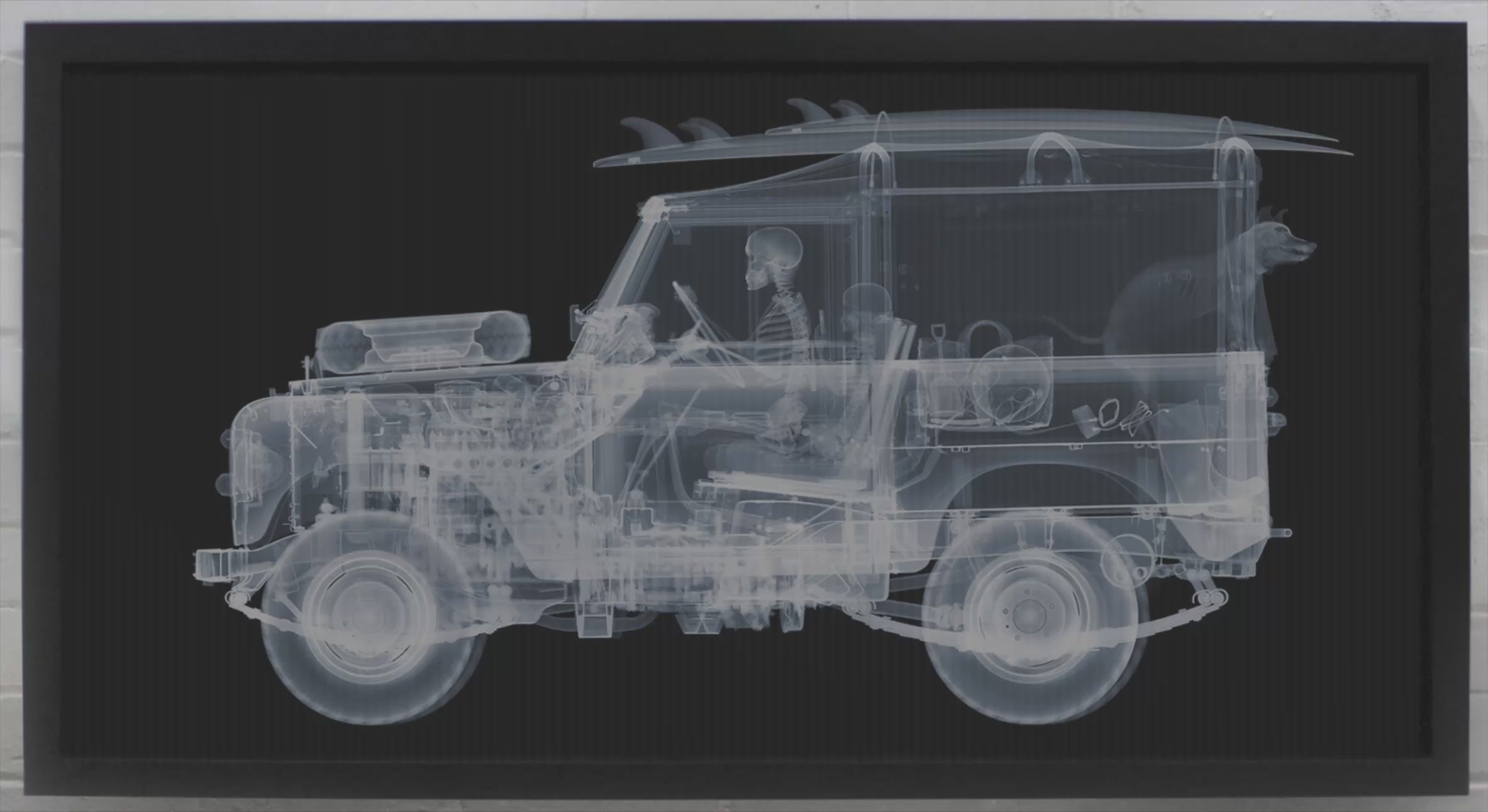 Land Rover - Lenticular | Nick Veasey | Sorrel Sky Gallery